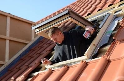 Pose de fenêtres de toit Velux à Mureaumont